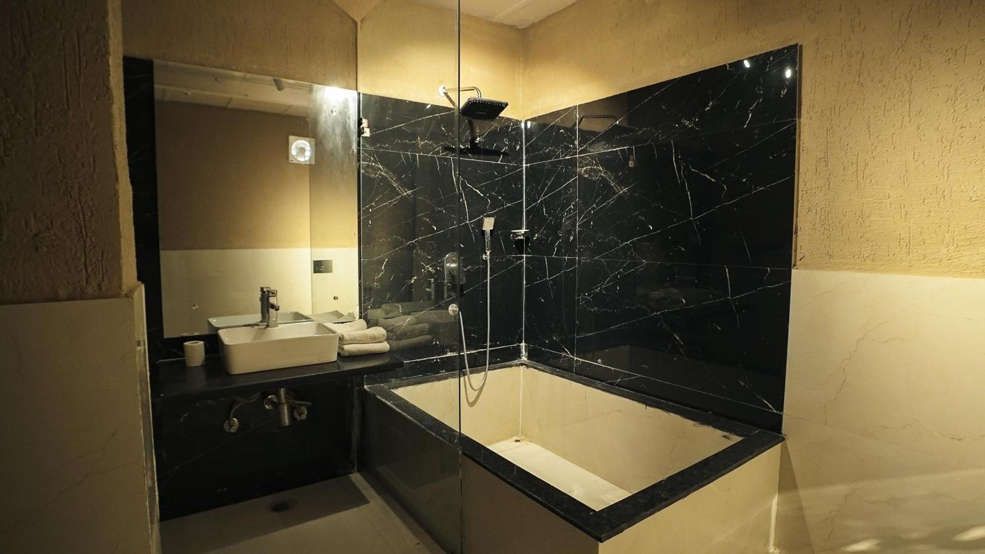 Gaj Resort, A Member Of Radisson Individuals Retreats Binewal ภายนอก รูปภาพ