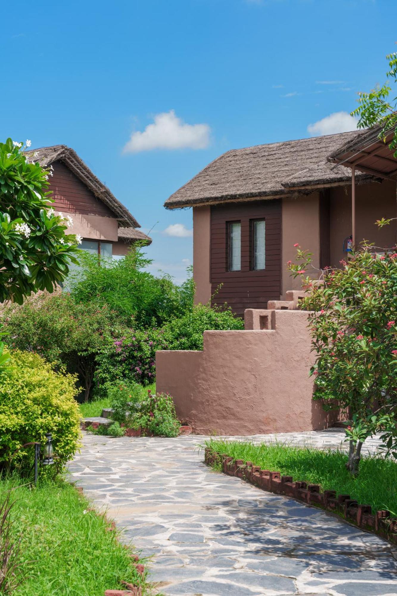 Gaj Resort, A Member Of Radisson Individuals Retreats Binewal ภายนอก รูปภาพ